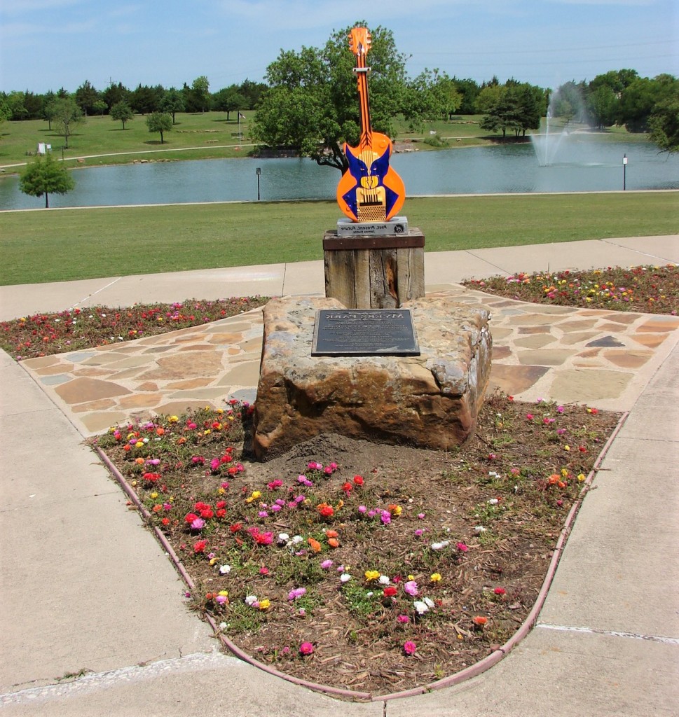 Rockwall Texas Is a Great Place To Live and Work with parks like Harry Myers Park and others in the county.